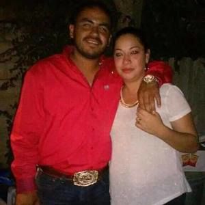 Meet your Posher, Lizzette n moy